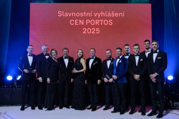 Vánoční večírek, jehož součástí je každoroční oceňování nejlepších zaměstnanců.